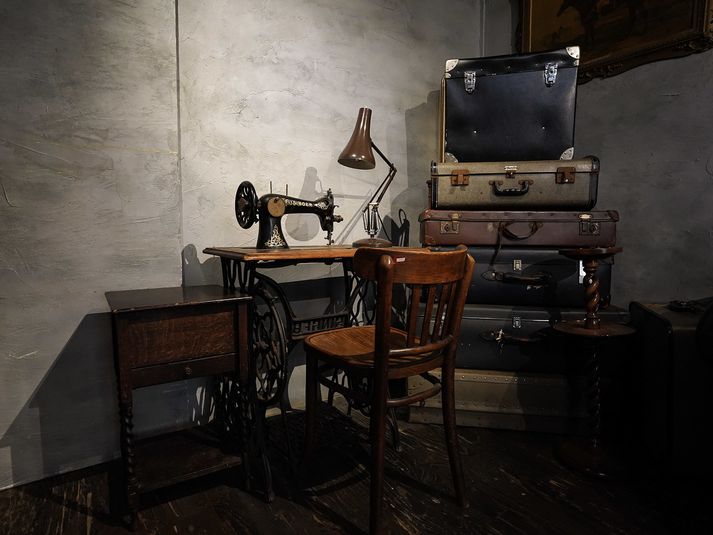 Dスタジオ - アンティーク撮影スタジオunikk【渋谷STUDIO】