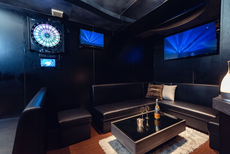 渋谷ファイブビルVIP ROOM 渋谷ラウンジ「VIP ROOM」の室内の写真