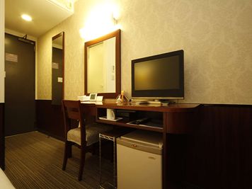 ホテルヒラリーズ ホテル客室、テレワーク、サロン、の室内の写真