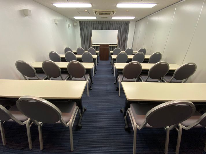 Conference A - コンファレンス東京(新宿）