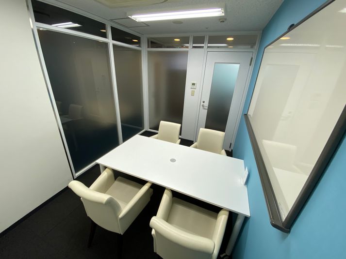 コンファレンス東京(新宿） MeetingRoomB※～5名の室内の写真