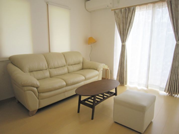 B-room - レンタルスペース「ログカフェ」