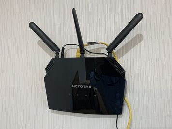 NETGEAR 法人向け WiFi 無線LAN ルーター - 那古野ビル北館２０９号室 Share8P『アミューズ』の設備の写真