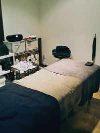 施術用ベッド - エステルーム、ネイル、オンライン Bスタジオの室内の写真