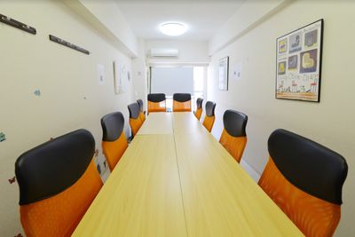 ☆★割引キャンペーン★☆【高田馬場駅 3分】光回線導入！新規椅子10脚入替！コードレス掃除機新規設置！※最適10名 - RAKUNA 高田馬場