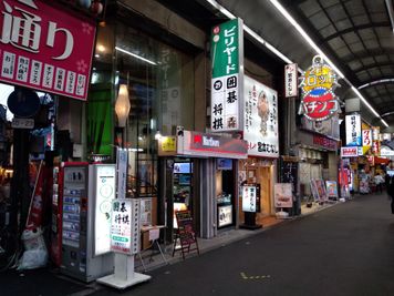JR京橋駅より直線位置の商店街内に当スペースはございます。
人通りの多さは◎ - 大京クラブ【レンタルスペース】 【 軒先スペース 】の室内の写真