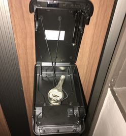 IKビル　レンタルスペース サニースペース上本町　の入口の写真