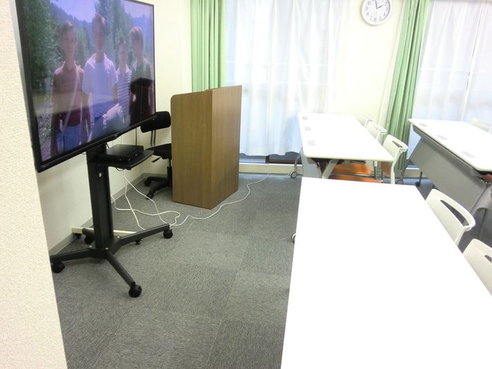 駅前ひろびろスペース - しらゆり会議室