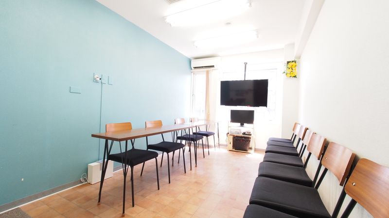 WiFi大型モニタホワイトボード - 【テラス】横浜の貸し会議室