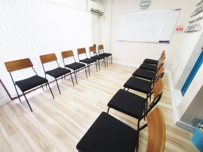 WiFi大型モニタホワイトボード - 【マリブ】渋谷の貸し会議室