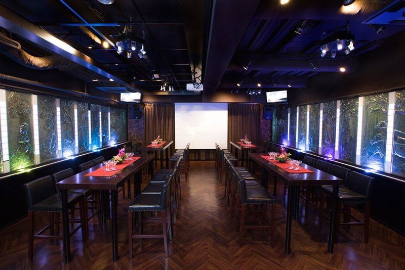 貸切パーティー＆ダーツ・カフェ - バーリズム