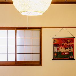 落ち着いた雰囲気の和室 - GBL HOUSE OSAKA 新世界激近/素敵な戸建て貸切/駐車場有の室内の写真