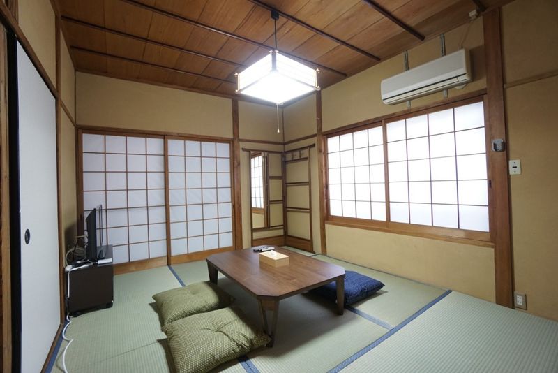 一軒家貸切り 道頓堀ハウス - DJH