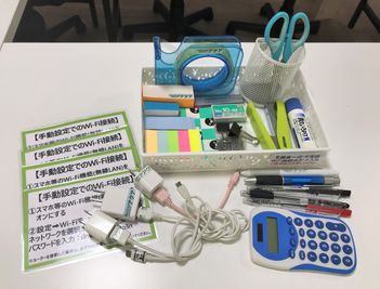 文具はご自由にお使いください。 - 貸会議室アクア大宮東口  203号室の設備の写真