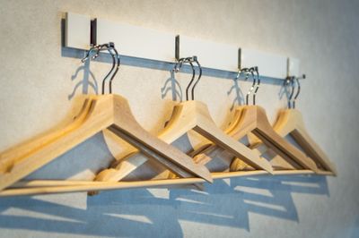 ハンガー、ハンガーラック - どやねんホテルズ バクロ レンタルスペース　type Aの設備の写真