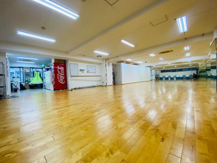 レンタルスタジオ、貸切フロア - モリシタダンススタイル