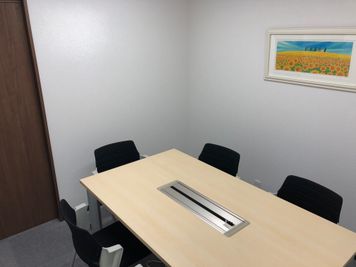 完全な個室です。 - 貸会議室biz大泉学園 【●会議●リモート●取材】の室内の写真