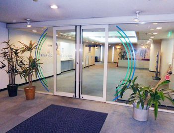 横浜セネックス C会議室の入口の写真