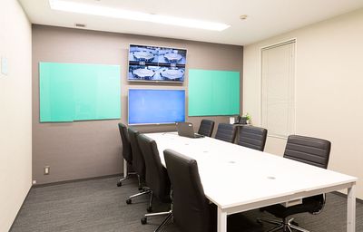 ❸会議に集中できるお部屋 - TGIマーケティング グループインタビュールーム赤坂Aの室内の写真