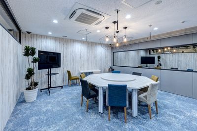 ❶防音設備で撮影向きのお部屋（調光可能） - TGIマーケティング グループインタビュールーム赤坂Bの室内の写真
