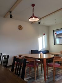 外光も差し込む明るい室内です。 - M's Kitchenの室内の写真