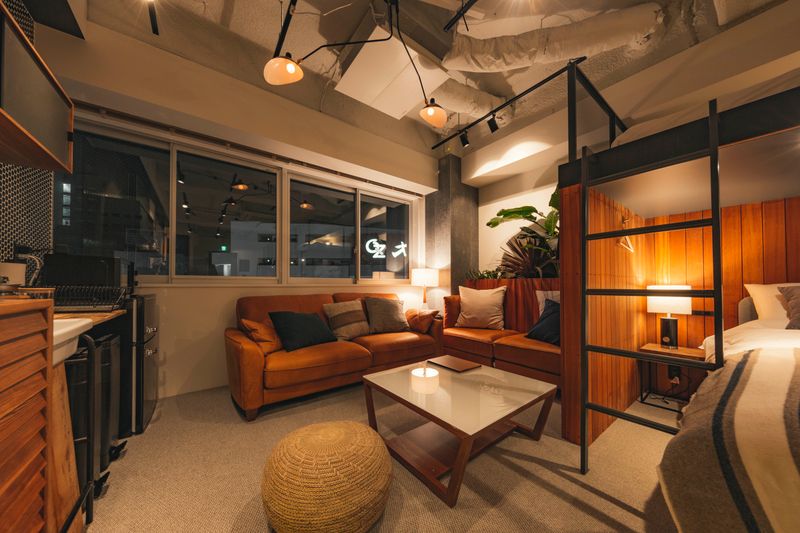 広々リビング（401） - illi 下北沢