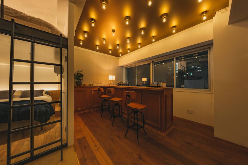 広々リビング（501） - illi 下北沢