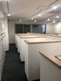 【閉店】コワーキングスペース和と匠の時 ブース席（半個室タイプ）の室内の写真