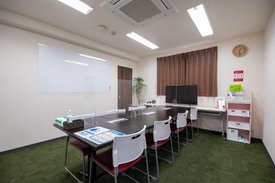 ※テーブルの移動は出来ません - Kyoto de Meeting On　Air　／オンエアーの室内の写真