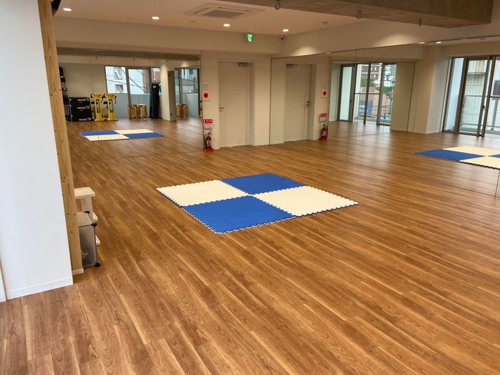 ダンス、プライベートレッスン - サンパワージム