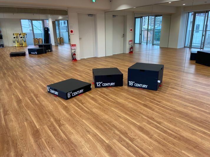 ダンス、プライベートレッスン - サンパワージム