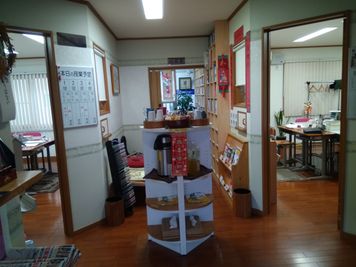 湘南中文學苑 2号館・中文學苑教室の入口の写真