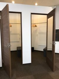 更衣室２つあり１部屋に３名程入れます - DanceStudioHeily レンタルダンススペースの室内の写真