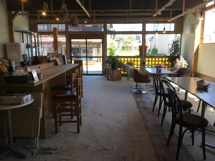 yado & kissa UGO HUB - yado&kissaUGOHUB