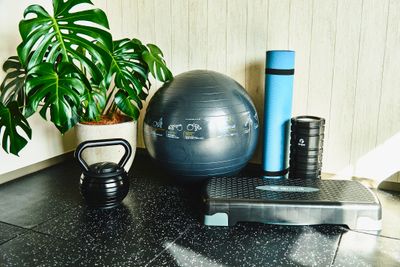 ケトルベル１８ｋｇ
バランスボボール
メディシンボール
ストレッチポール
マット - セルフィット藤沢鵠沼店 完全個室貸切ジム　セルフィット鵠沼店の設備の写真