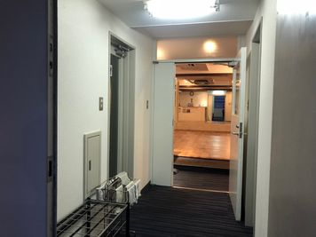第3布施ビル2F LARA TOKYOの室内の写真
