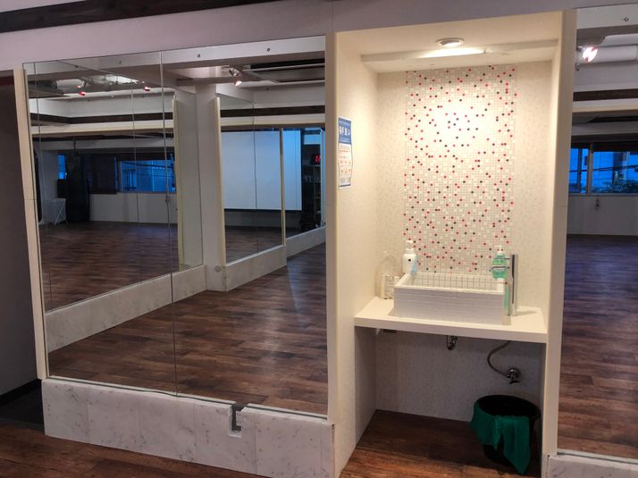 LARA TOKYO - 第3布施ビル2F