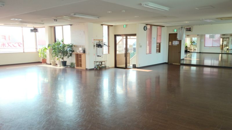 ダンス　練習場 - ダンスホールルンバ