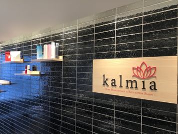 kalmia新宿三丁目店 レンタルスタジオの入口の写真