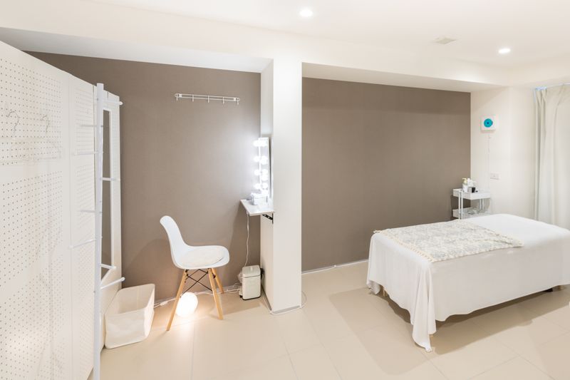 完全個室レンタルサロンキラリラ神戸元町ウェスト店 - キラリラ神戸元町ウェスト