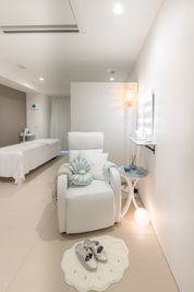 キラリラ神戸元町ウェスト 完全個室レンタルサロンキラリラ神戸元町ウェスト店の室内の写真