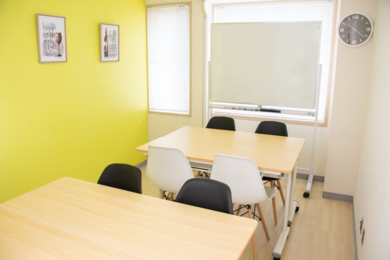 ラシック - エキ前会議室