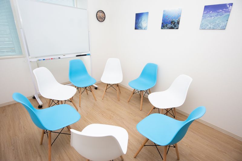 アクア - エキ前会議室