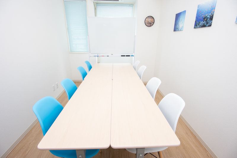 アクア - エキ前会議室