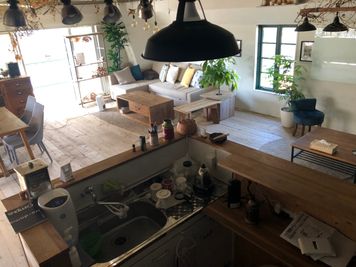 キッチン内部からのパノラマ - レンタルスペースiro-dama 80㎡ルームの室内の写真