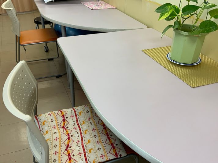 コワーキングスペースフリー席 - WIFIリヴィング・ラボとくしま