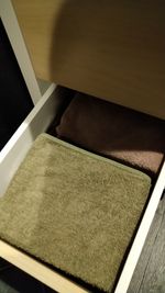 厚手のタオルは別の段の引き出しにあります - レンタルシェアサロンUZI東松戸 個室レンタルシェアサロンの設備の写真