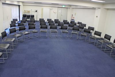 四ツ橋・サンワールドビル２号室（シアター形式）※変更・現状復帰は利用者にて - SMG/四ツ橋・サンワールドビル ＳＭＧ貸し会議室/サンワールドビル2号室の室内の写真
