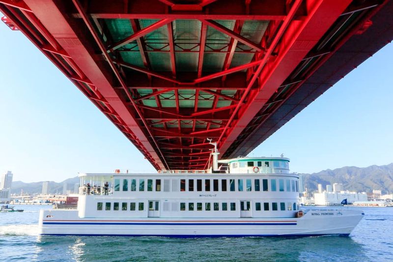 船の貸切スタジオ - 神戸ベイクルーズ