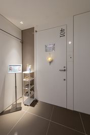 キラリラ神戸元町ウェスト 完全個室レンタルサロンキラリラ神戸元町ウェスト店の入口の写真